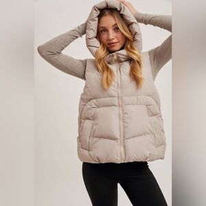 Bluivy Puffer Vest (Color: Mushroom)